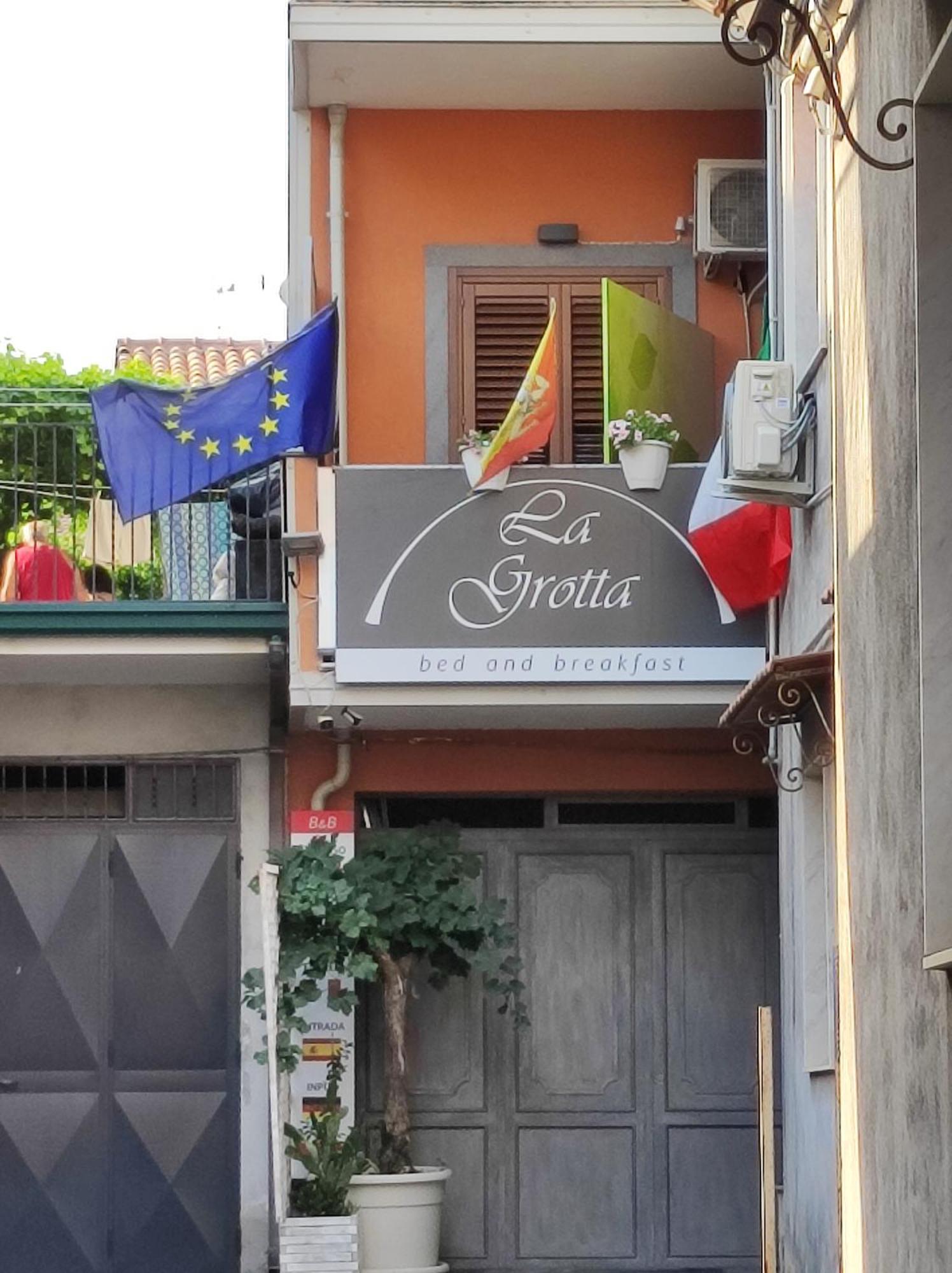 B&B La Grotta Николози Екстериор снимка